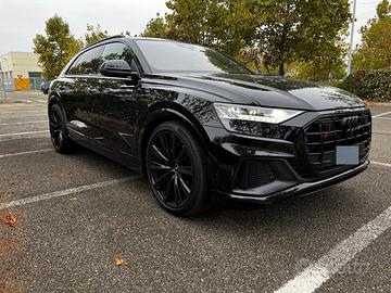 Audi q8 strafull