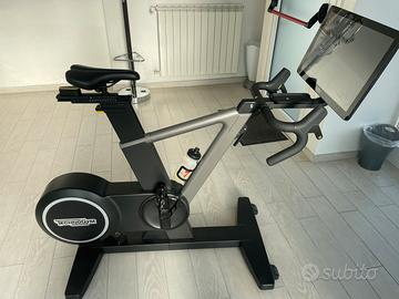 Tecnogym ride bici indor