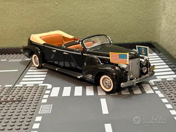Cadillac V16 Presidential Limousine 1938 1:24 Pyro