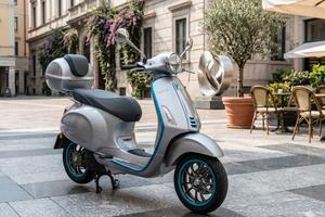 Vespa Elettro (Piaggio) 70 km/h (Eq. 125) - Come N