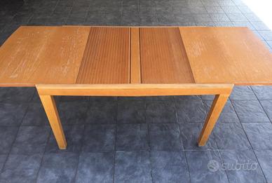 Tavolo allungabile a serrandina 143,5/220