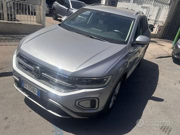 Volkswagen T-Roc 2.0 TDI SCR 150 CV DSG Sport Blue