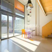 LOFT SU DUE PIANI CON TERRAZZO PRIVATO