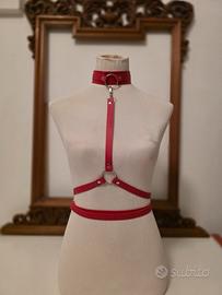 Pettorina harness rosso imbracatura body natale rs