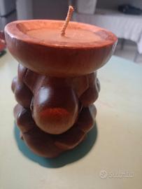 STATUETTA E CANDELA SHY YOGA PIANGENTE