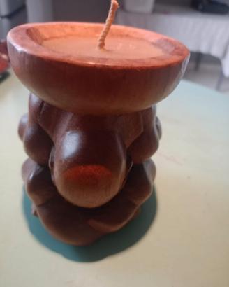 STATUETTA E CANDELA SHY YOGA PIANGENTE
