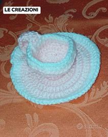 Tazzine fatte a uncinetto di vari colori a scelta