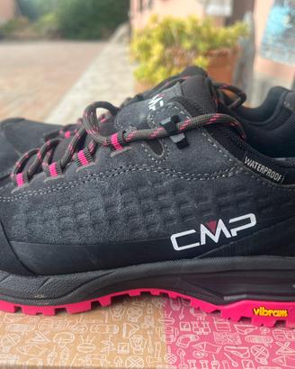 Scarponcini da trekking marca CMP donna, numero 38