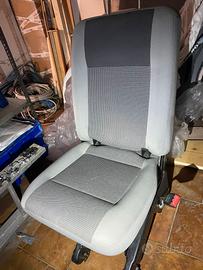 sedile VW Caravelle T5-T6