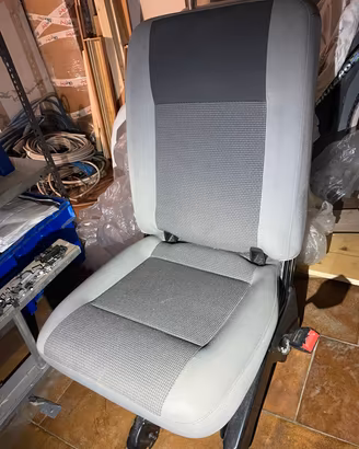 sedile VW Caravelle T5-T6