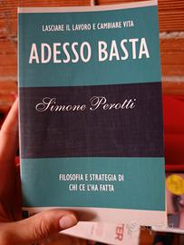 Libro " Adesso Basta " di Simone Perotti