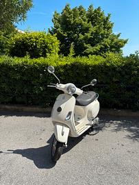 Vespa LX 125