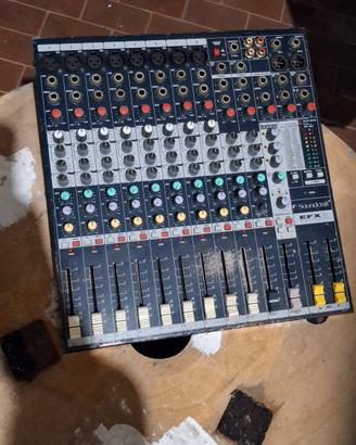 mixer soundcraft efx 8