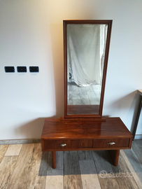 Mobile Mobiletto antico per ingresso in ulivo