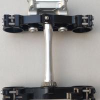 KIT PIASTRA MORSETTO TRIPLE COMPLETA RISER. X 450