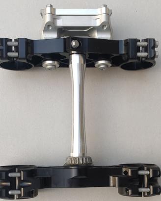 KIT PIASTRA MORSETTO TRIPLE COMPLETA RISER. X 450