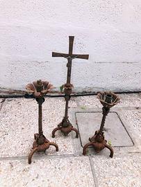 6 Antichi candelabri e crocifisso da altare