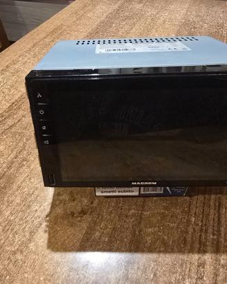 autoradio modello M-DL7000D di Macrom