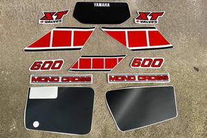 Adesivi YAMAHA XT 600 43F 1983/86 - moto bianca