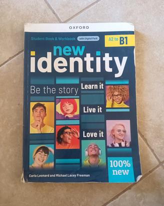 libro inglese New Identity