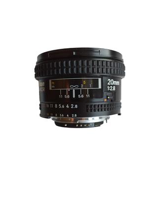 Nikon AF Nikkor 20mm 1:2.8