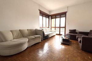4 LOCALI A NICHELINO