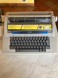 macchina da scrivere elettronica Sharp PA-4000