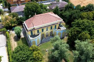VILLA SINGOLA A SAN GIORGIO BIGARELLO