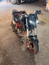 Benelli tnt 125 2018