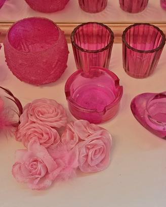 Oggetti decorativi per la casa in color rosa