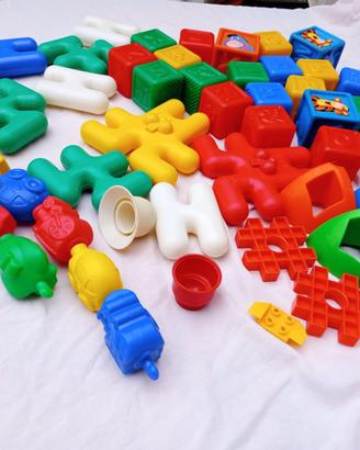 Lotto di giochi per la prima infanzia