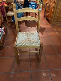 4 sedie in legno massello e paglia