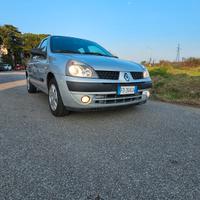 Renault Clio II 1.2 16V 