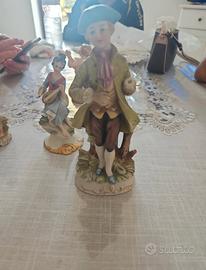 statuetta in porcellana