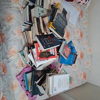 lotto 20 libri casuali