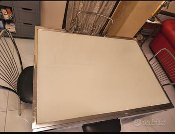 Tavolo da cucina e sedie