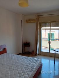 C.so Calatafimi studentesse-lavoratrici