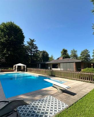 Villa a Castelletto sopra Ticino