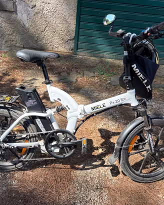 Bicicletta pedalata assistita pieghevole Miele