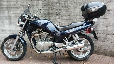 Suzuki VX 800