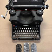 Macchina da scrivere Olivetti M40 versione Svedese