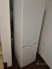 frigorifero combinato con congelatore Daya- Usato