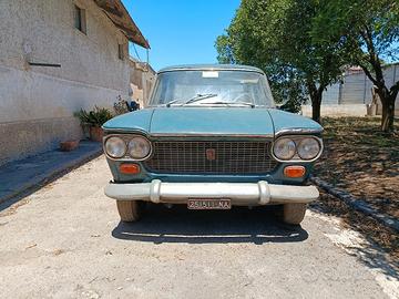 FIAT 1300 d'epoca per RICAMBI – Interni Rossi

