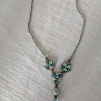 Collana con gioiello pendente