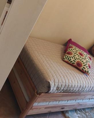 Letto matrimoniale + letto a castello.