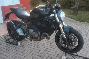 DUCATI MONSTER 821 1300km ORIGINALI ! FOGARTY