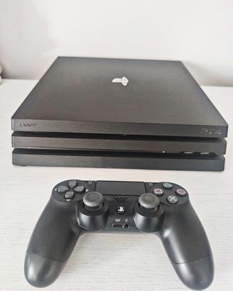 PlayStation 4 Pro + 8 Giochi+2 controller 