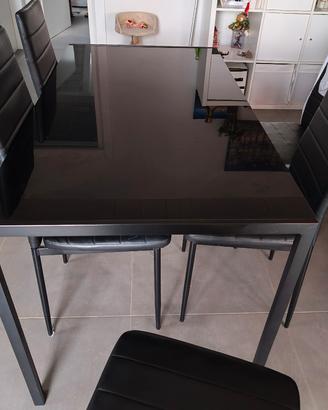Tavolo pranzo da 4/6 persone Vetro nero 