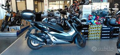 Honda Forza 300