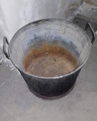 Arredi rustici, vintage antichi attrezzi,utensili 